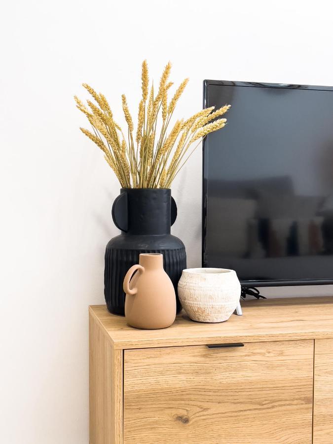 Apartamento Mucha Vida Little Apartments กาดิซ ภายนอก รูปภาพ